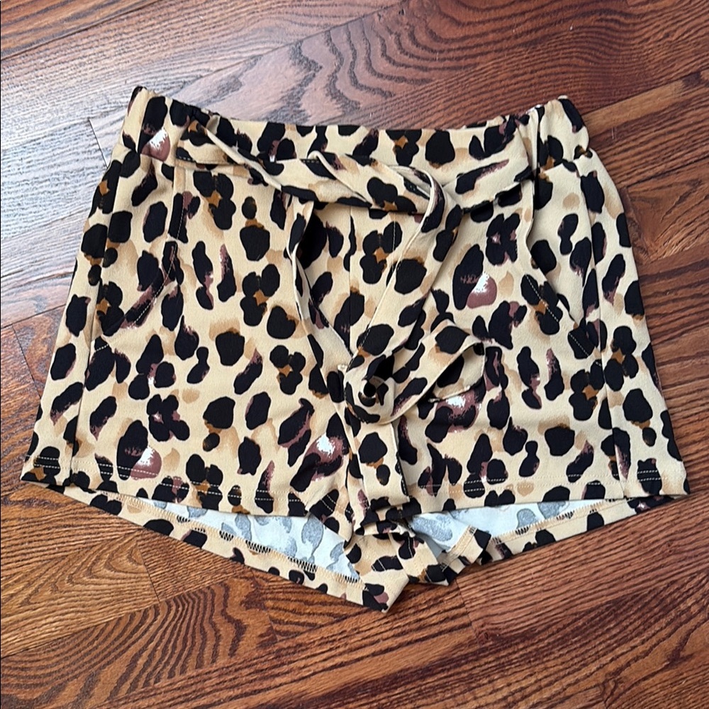 Leopard Print Shorts with Tie Waist